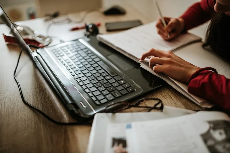 Fractured Paychecks: How Gig Workers Are Bleeding Money Between Platforms